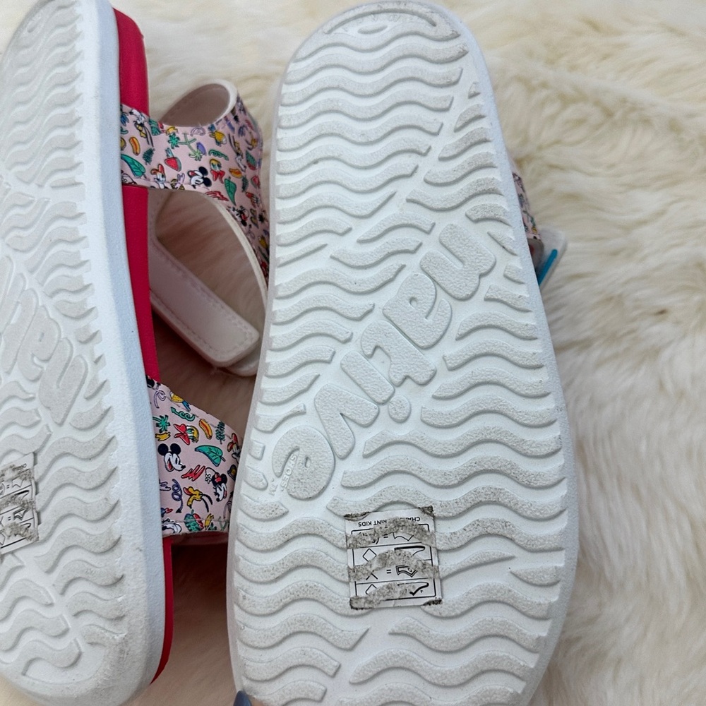 Native X Disney water sandals - Picture 7 of 8